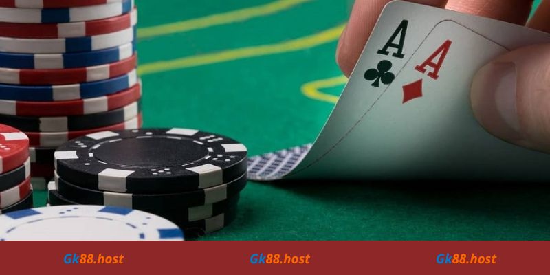 Tổng hợp các thuật ngữ cơ bản trong game bài Poker Gk88 bạn cần biết